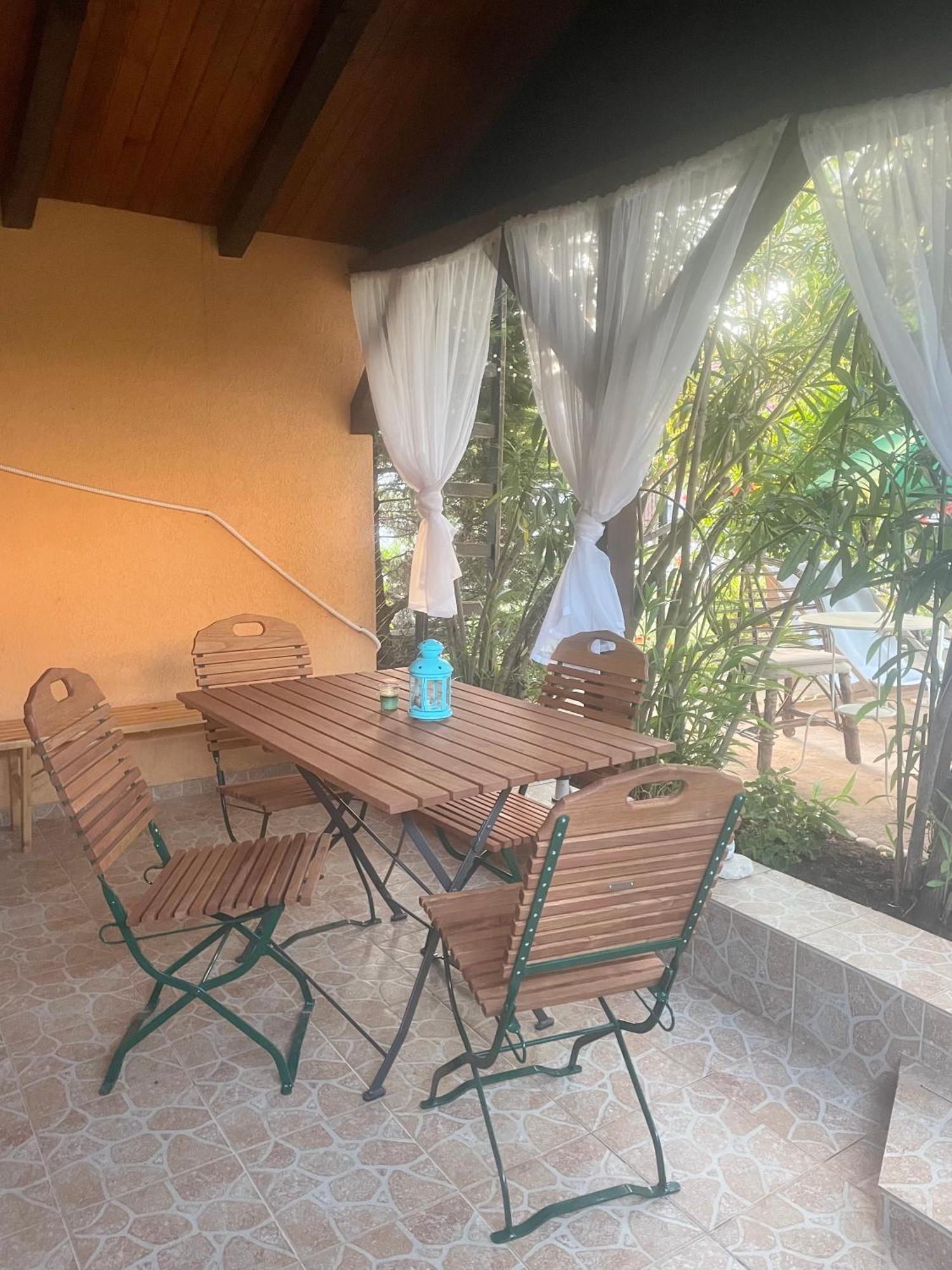 Anna Apartment Utjeha Dış mekan fotoğraf