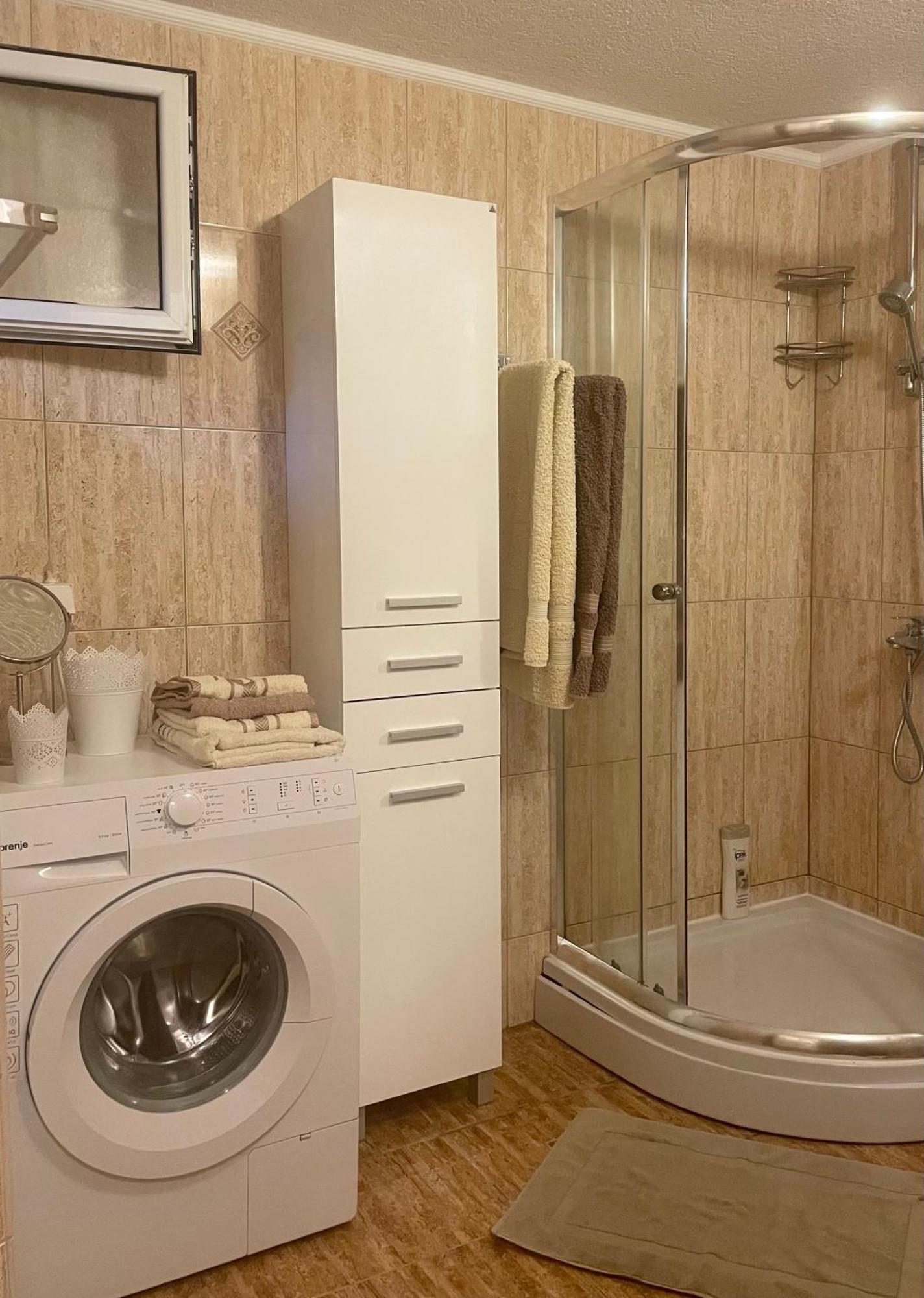 Anna Apartment Utjeha Dış mekan fotoğraf